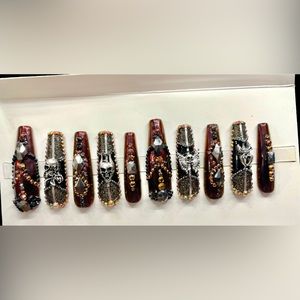Heavy metal press on nails